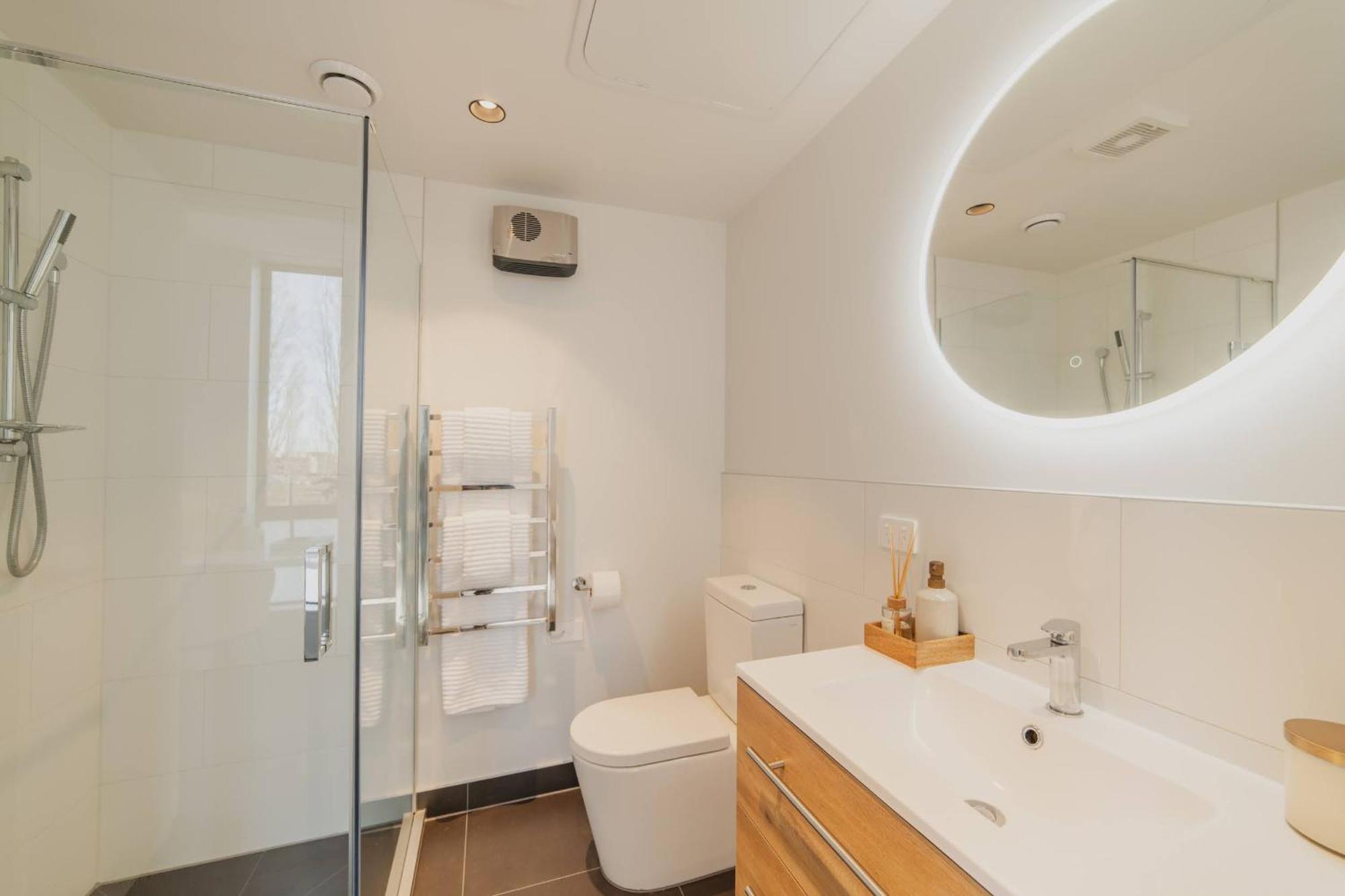 Villa Chic And Contemporary Living At Cambridge Terrace Christchurch Esterno foto